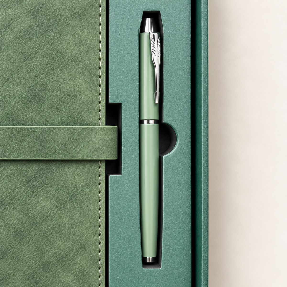 Notizbuch-Geschenkset Salbei – mit passendem Stift